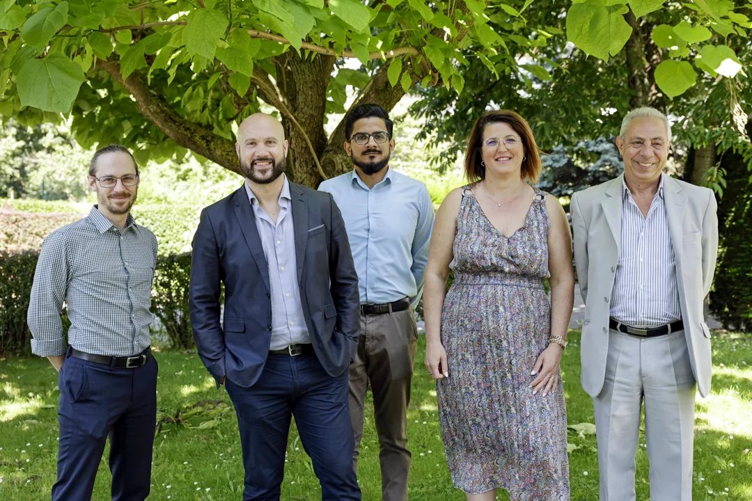 L'équipe au complet